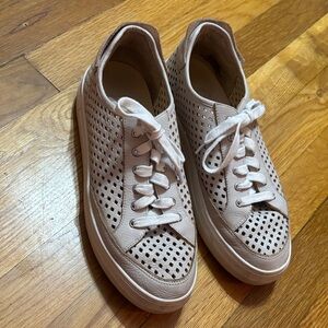 Vince Camuto Neutral Perforated women’s Sneakers
